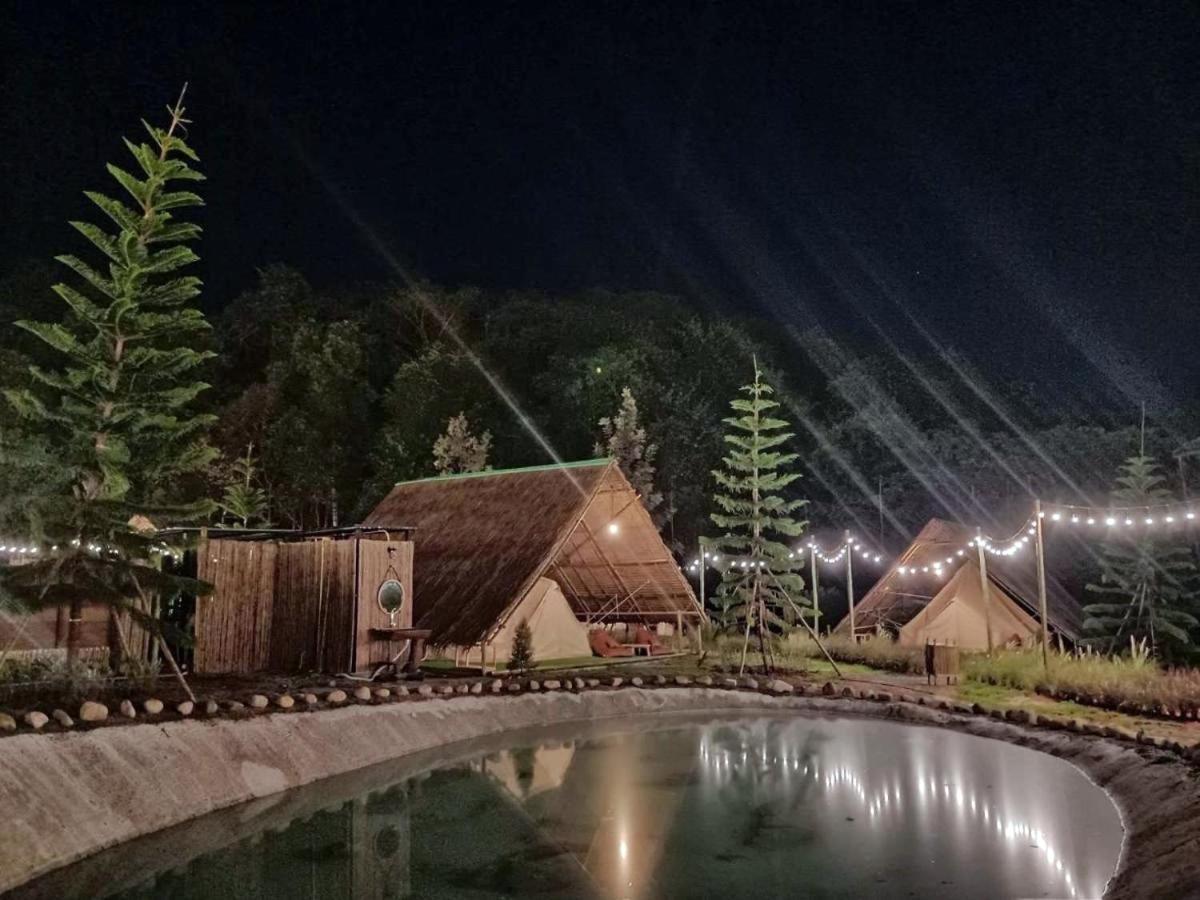 Yellowstone Camps Resort Khao Yai Pak Chong Екстериор снимка